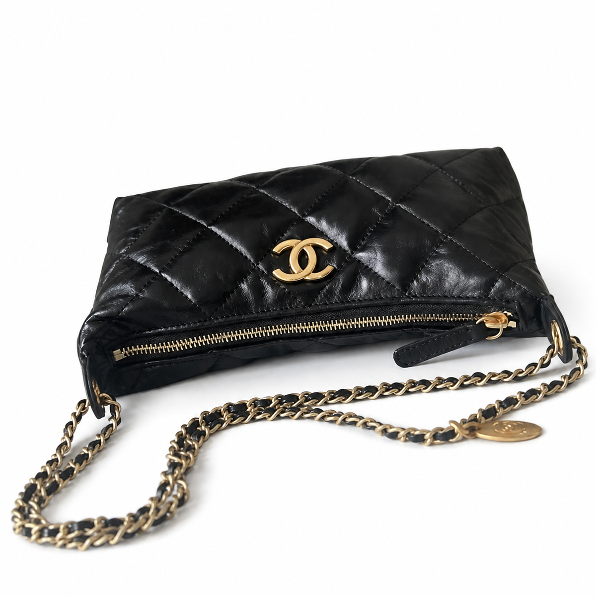 Chanel 22 Soft Pouch Black Aged Shiny Lambskin | Oversized Diamond Quilt & Gold Coin Tag — 26cm