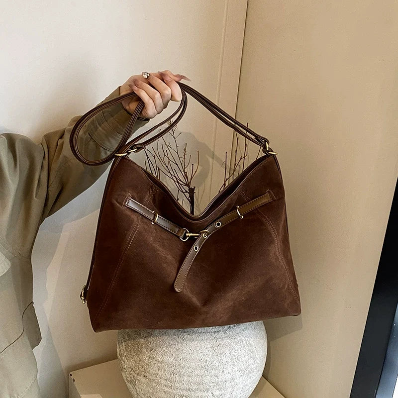 Women's Empowerment Handbag | Bold Structured Statement Tote 27×15×9cm